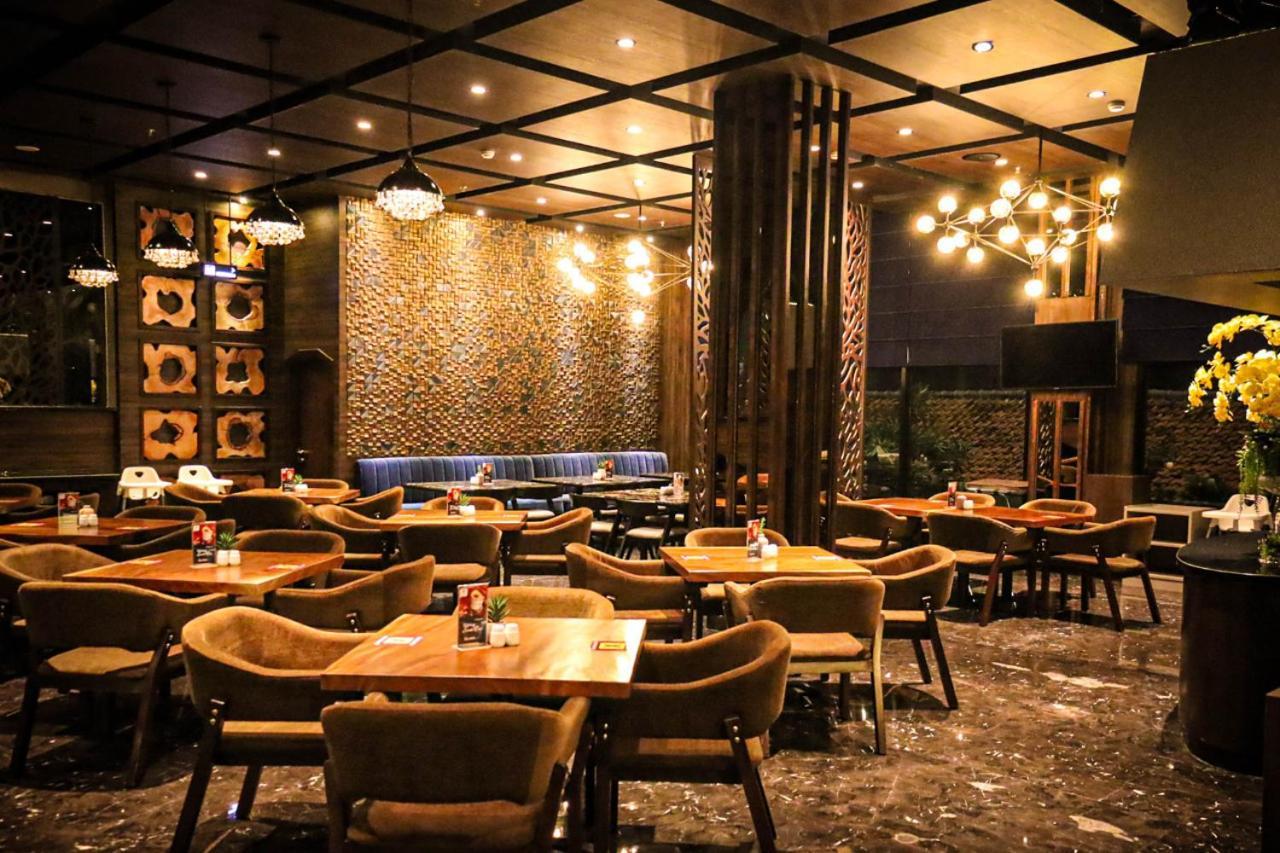 Sotis Hotel Kemang, Джакарта Екстериор снимка