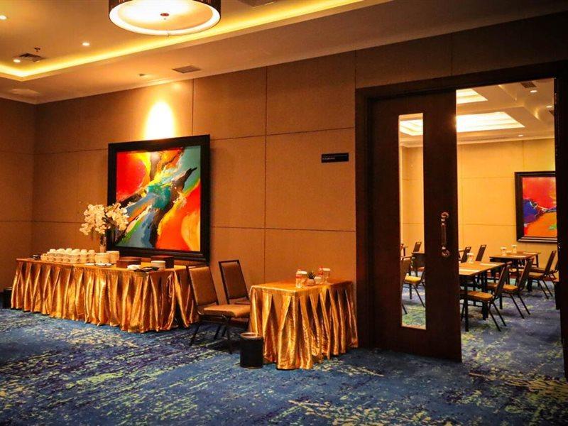 Sotis Hotel Kemang, Джакарта Екстериор снимка