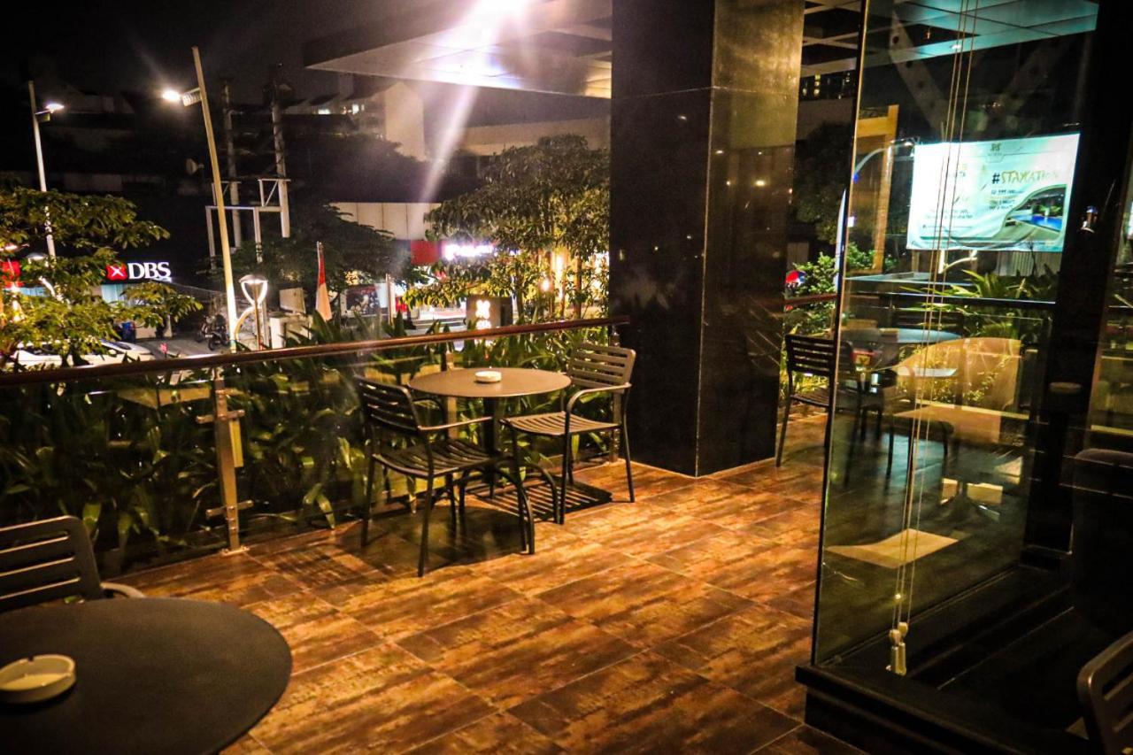 Sotis Hotel Kemang, Джакарта Екстериор снимка