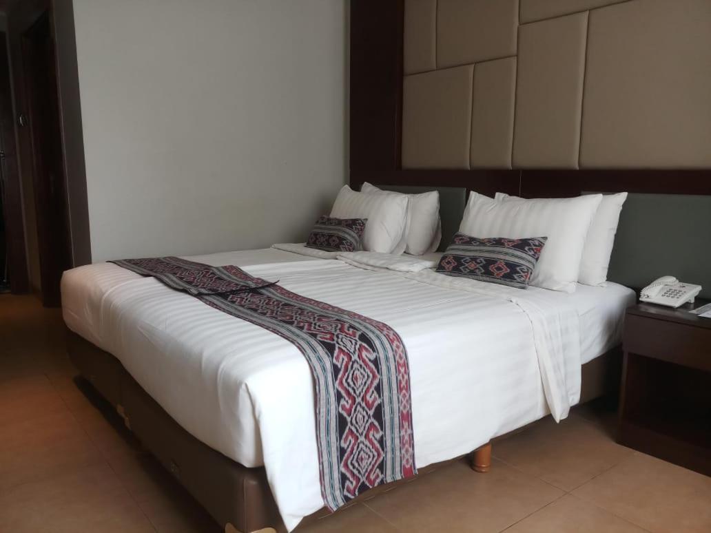 Sotis Hotel Kemang, Джакарта Екстериор снимка